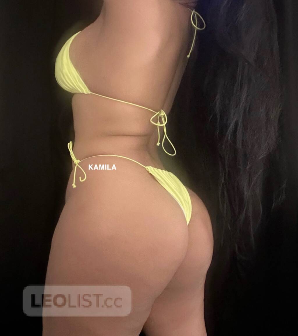 Bi pornoda katta trans dumbalari