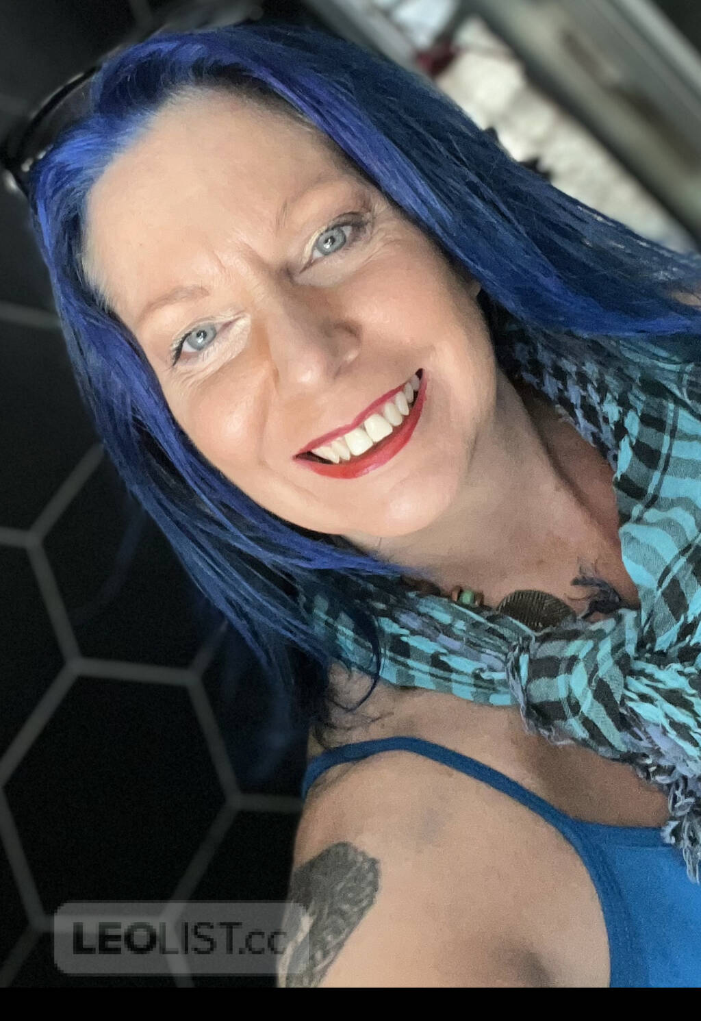 Deep Tissue… COZY COTTAGE on the Gatineau River Wakefield Ottawa