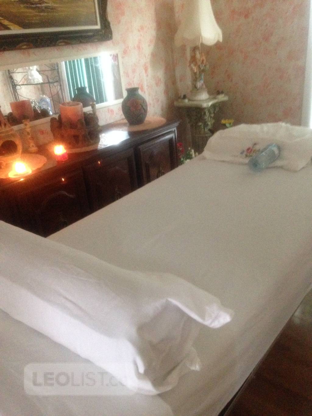 WINDSOR UPSCALE SPA 4M/IMMACULATE,LEGIT,FULLY LICENSED 418+ Windsor