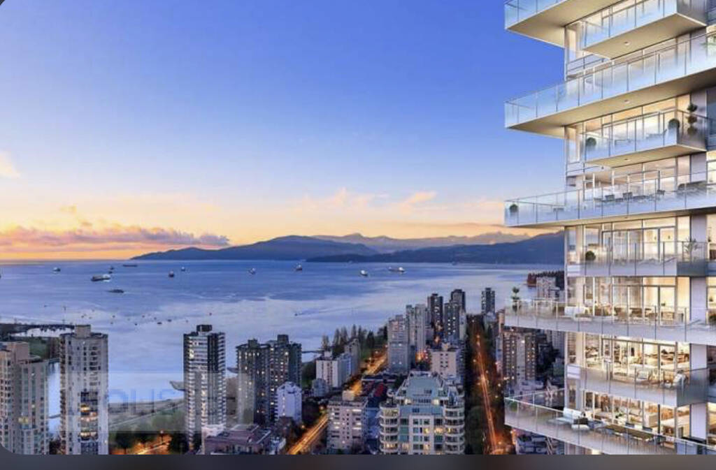 HIRING 18+ FEMALES Very buSy and students Vancouver Metro Vancouver Gigs