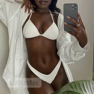 Do you like a Carribbean sexy girl profile image