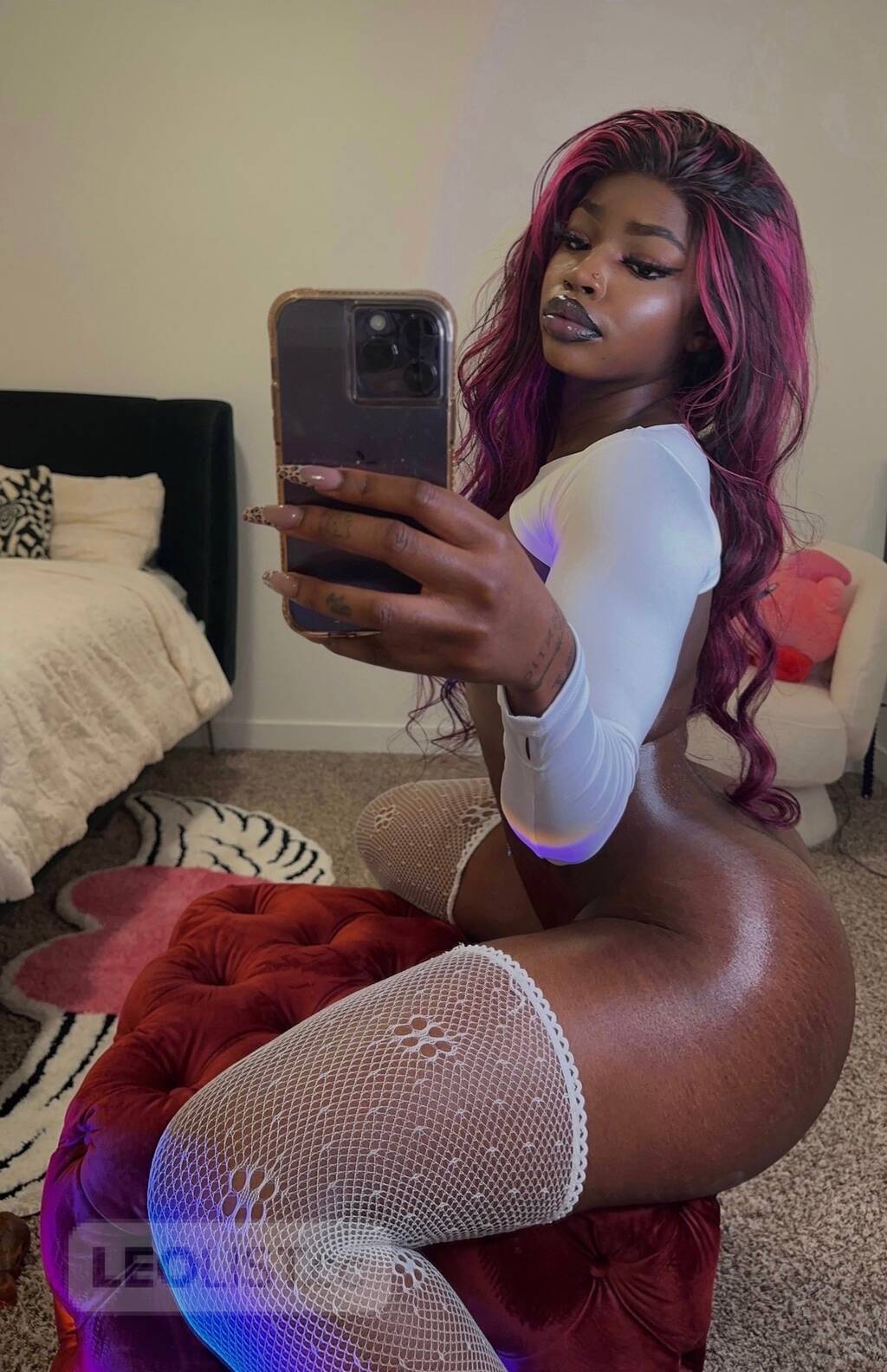 Bernice irrésistible Black Chatte mielleu très cochonnes Parcourir Escortes...