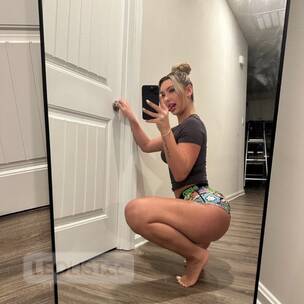 wet pussy delicious ass and come to party profile image