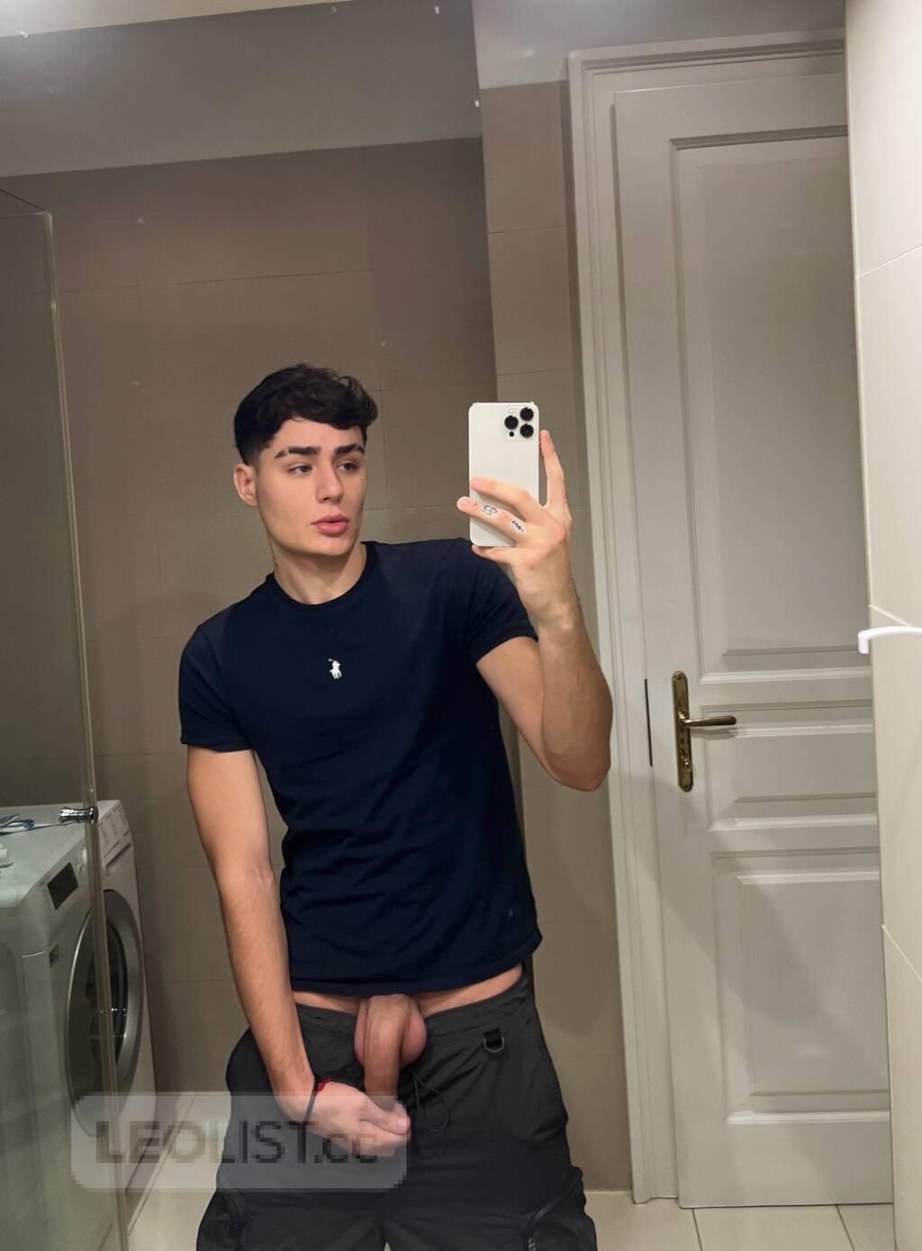 Disponible pour toute rencontre chaude et coquine 