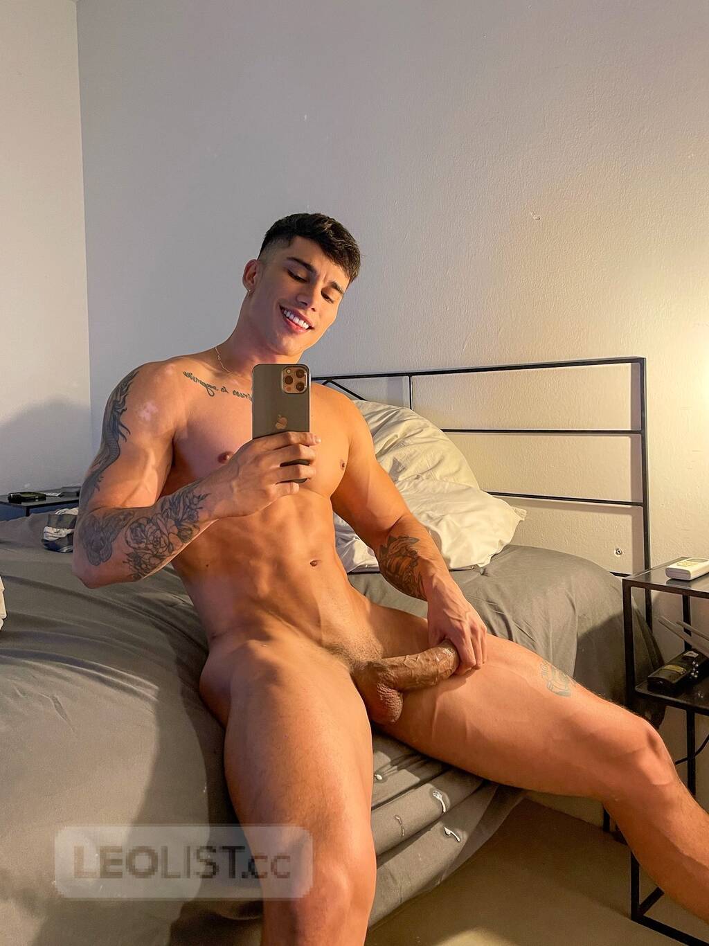 Felipe @felipemelo411 - twitter profile instalker