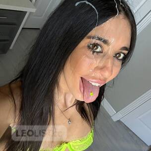 still selling nudes im available now profile image