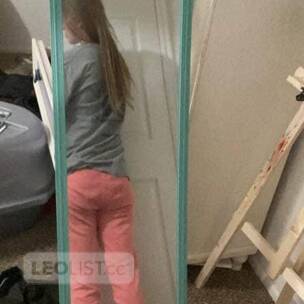 am available for incall &amp; outcal fun party favors stuff cool profile image