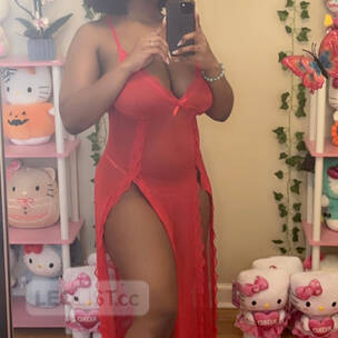 I’m available for both incall or outcall snow available profile image