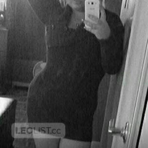 Sexy white girl profile image
