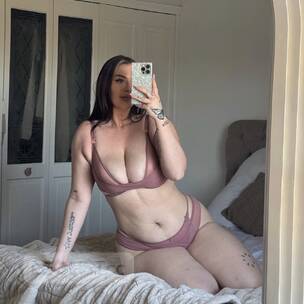 AVAILABLE FOR BOTH INCALL AND OUTCALL INCLUDING ONLINE profile image
