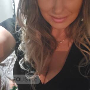 BEAUTY and BRAINS! Let me be the best part of your day! profile image
