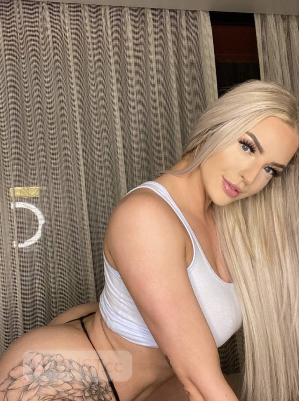 CATCH ME WHILE U CAN - SUPER FREAK - 5 STAR - BLONDE BARBIE 