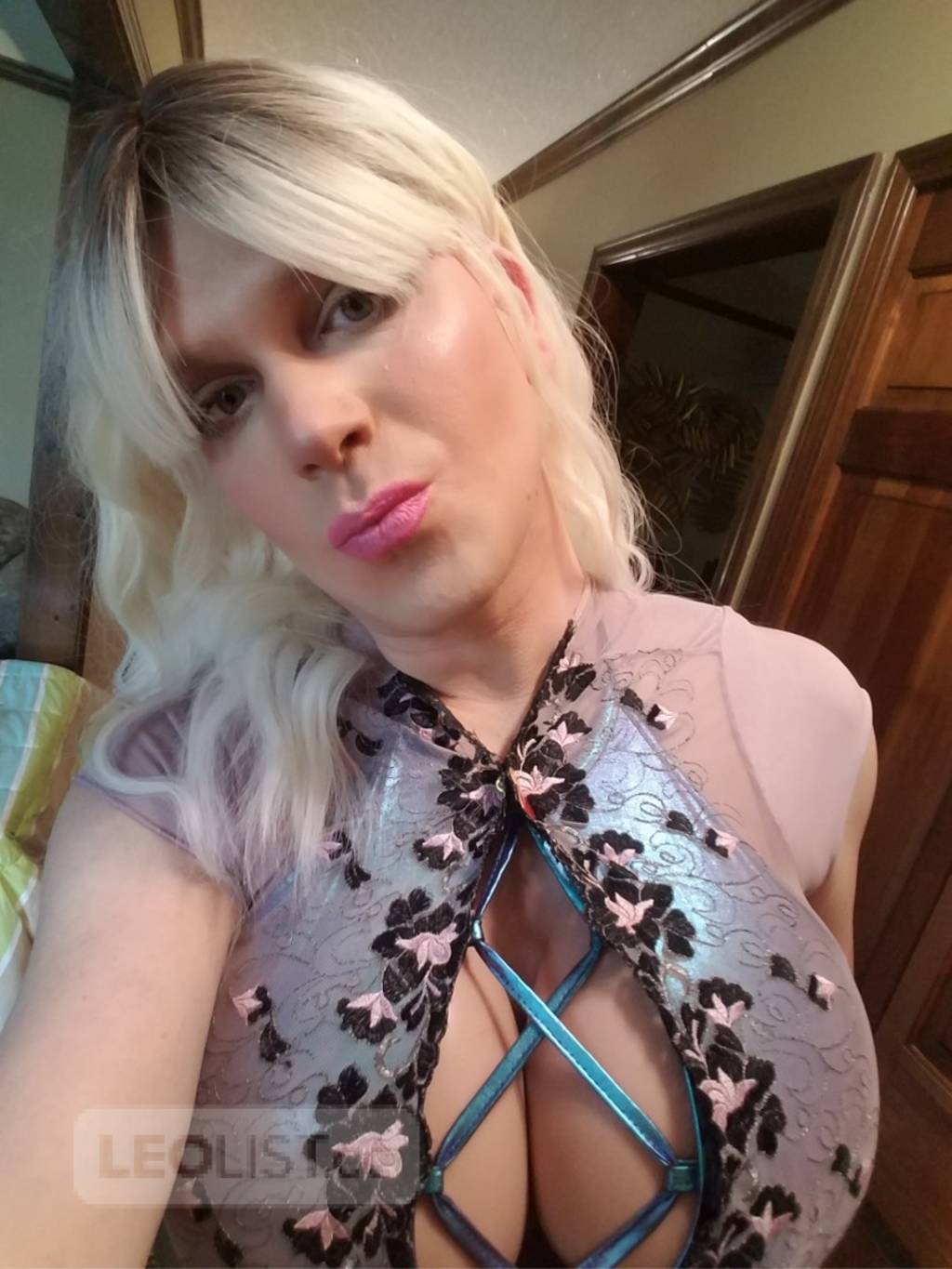 LONDON - Free Use Gloryhole cumdump - highbury and cheapside | London |  South Western | Female Escorts | LeoList