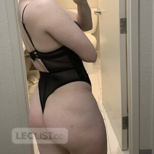 Curvy &amp; Confident The Experience Youve Been Waiting For profile image